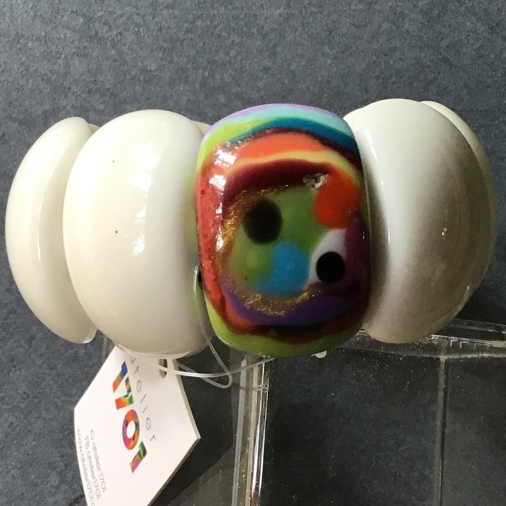 Brazilian Lucite Stretch Bracelet